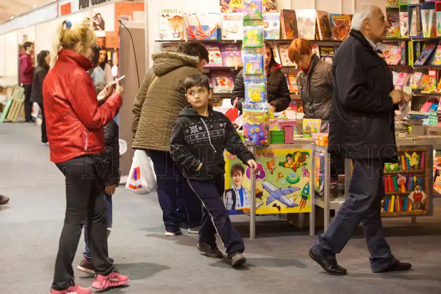 Aldosivi volvió al Minella con una goleada y un Telechea imparable