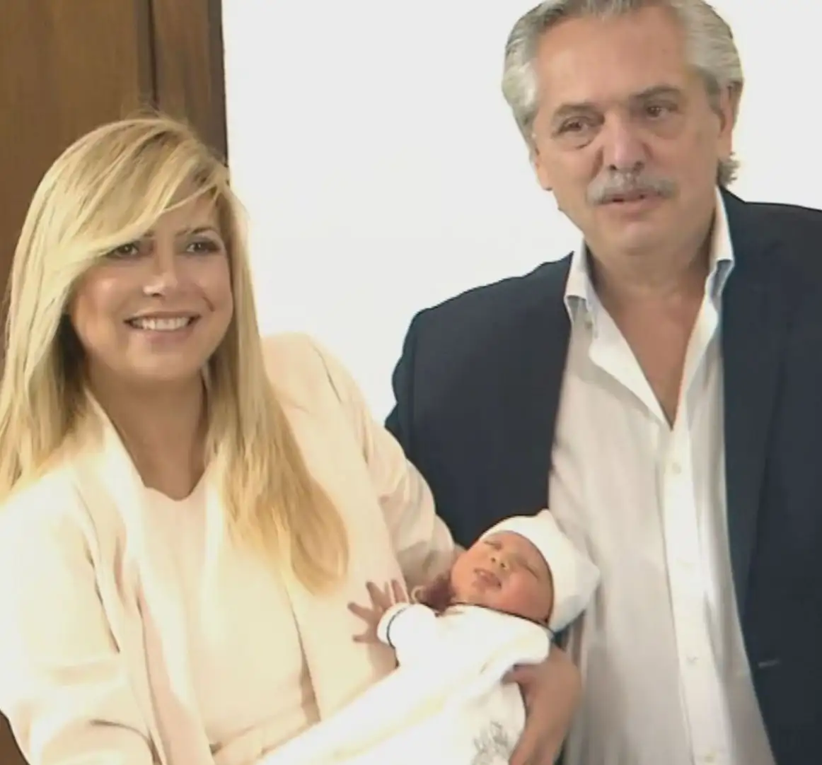 Alberto Fernádez y Fabiola Yañez presentaron a su hijo Francisco