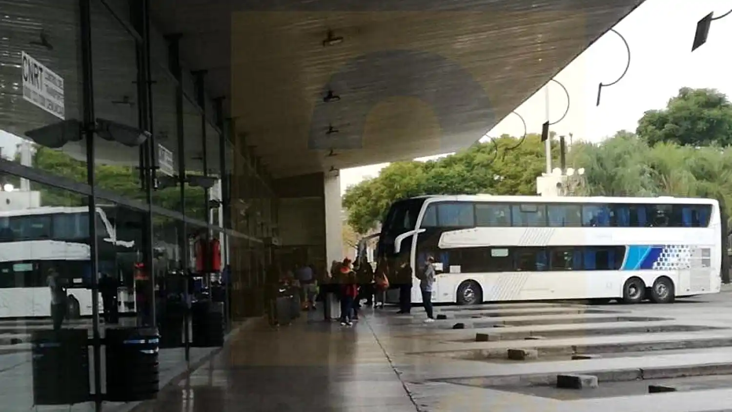 Para la empresa interesada en la explotación del servicio es importante incluir a Rosario.