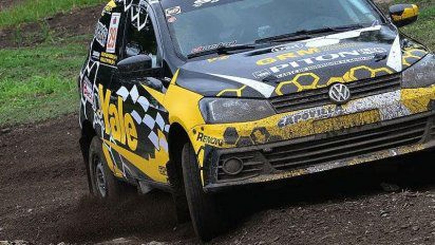 Rally Entrerriano: varios pilotos locales en Estancia Grande