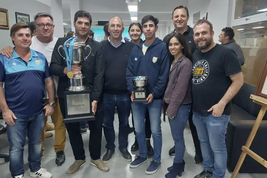 El Consejo Directivo de Atlético reconoció a los tiradores que participaron del Mundial