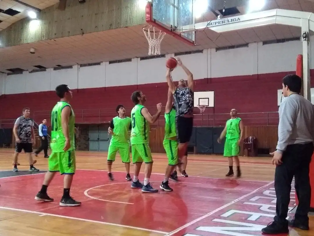 Sigue la actividad en los torneos de premaxi y maxi
