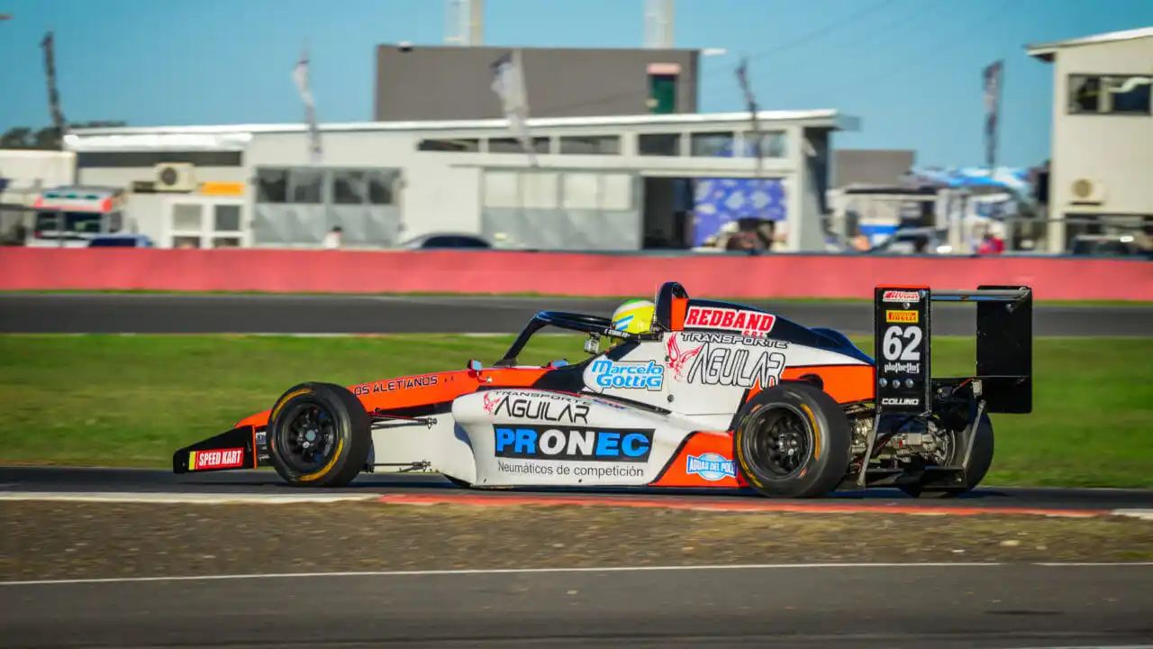 Emiliano Stang vuelve a subir al podio de la FN