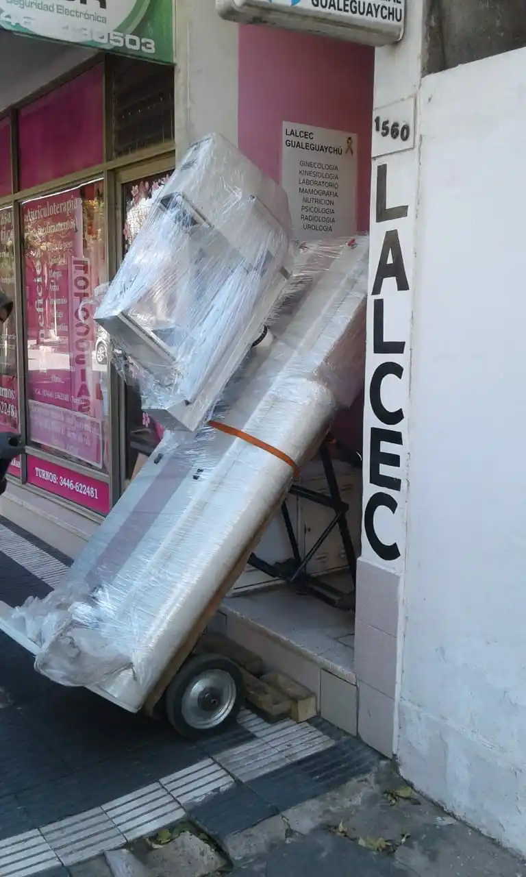 Llegó a la ciudad el nuevo mamógrafo que compró LALCEC y el Club de Leones