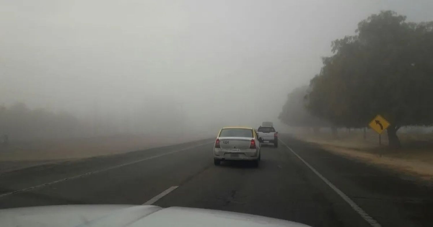 Advertencia "violeta" por neblina y tormentas para el sur santafesino