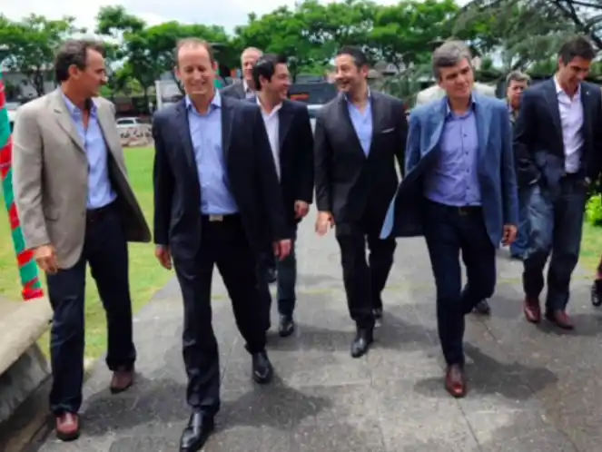 Los intendentes del PJ del grupo "Esmeralda" se reúnen en la Costa