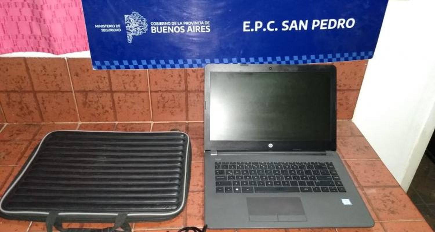 Le robaron una notebook, la vio a la venta en internet y la recuperó en un allanamiento