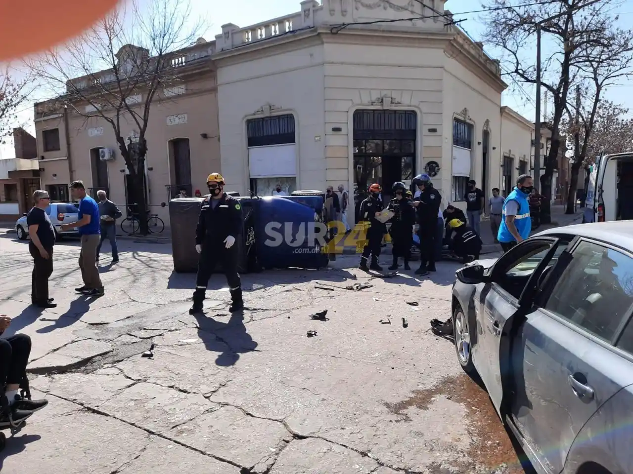 Otro accidente con vuelco en pleno centro de la ciudad