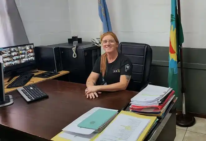 Díaz es licenciada en Gestión Penitenciaria y técnica superior en Tratamiento y Seguridad Penitenciaria. Nacida en Olavarría.