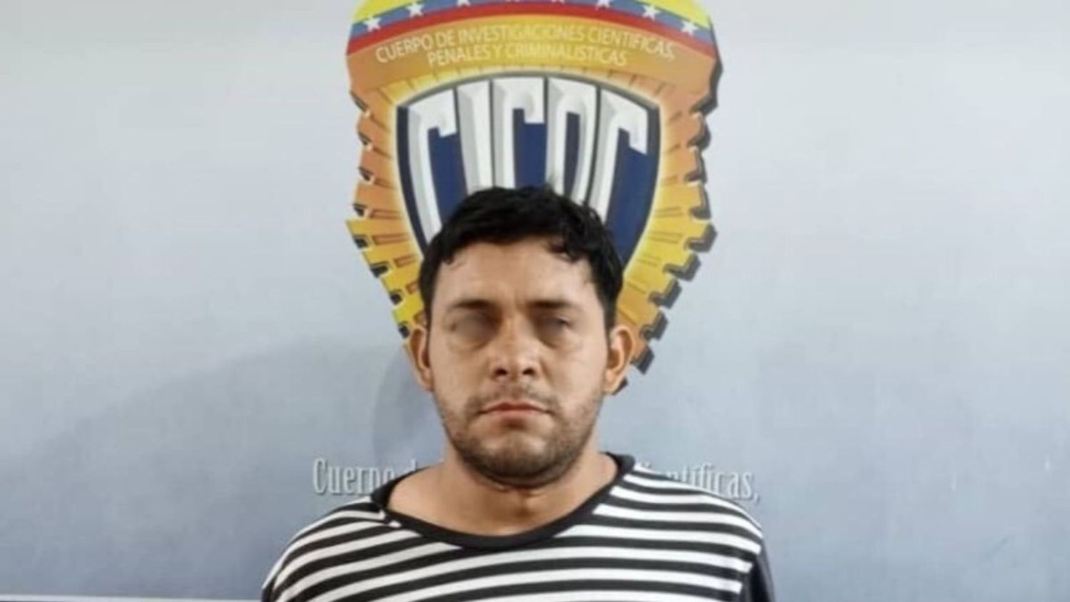 DOBLE HOMICIDIO en San Cristóbal: Entró a una casa a robar y acabó con la vida de una mujer y su hijo