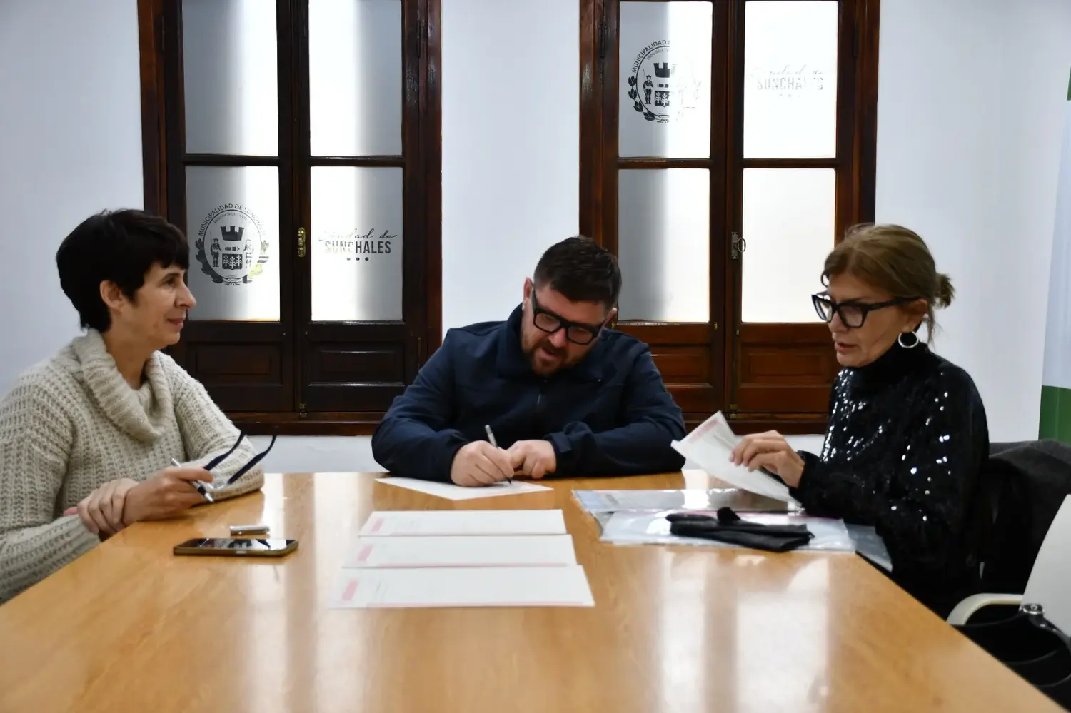 Sunchalote: otras 13 familias firmaron la escritura de sus terrenos