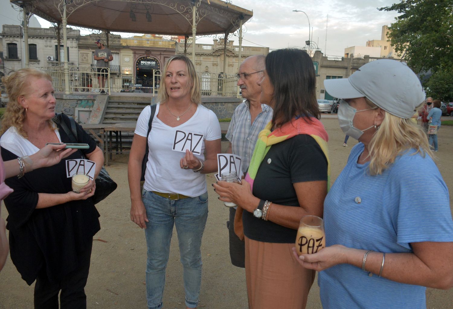 Se realizó una manifestación por la paz a raíz del conflicto en Ucrania