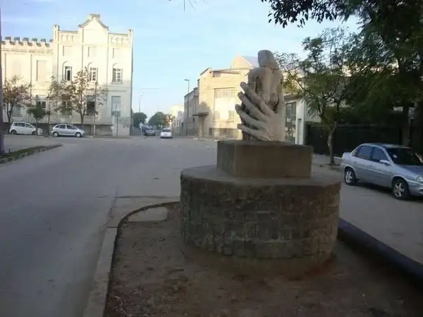 Diamante: la historia de la escultura que homenajea a los pueblos originarios