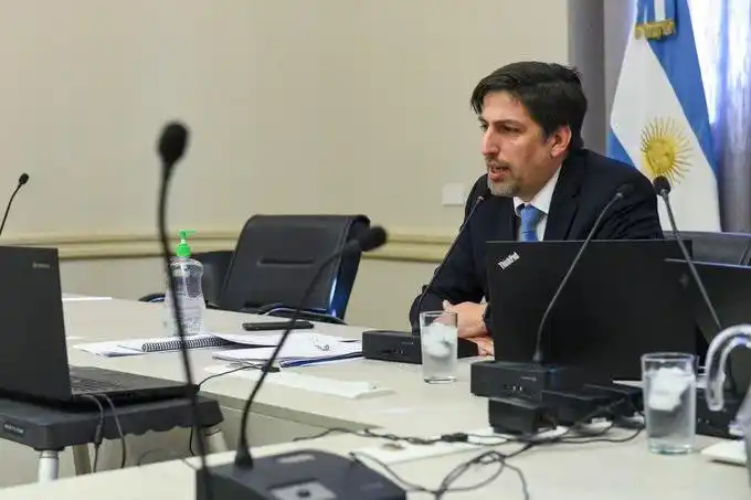 Trotta: “La vuelta a clases después de las vacaciones de invierno es una alternativa”