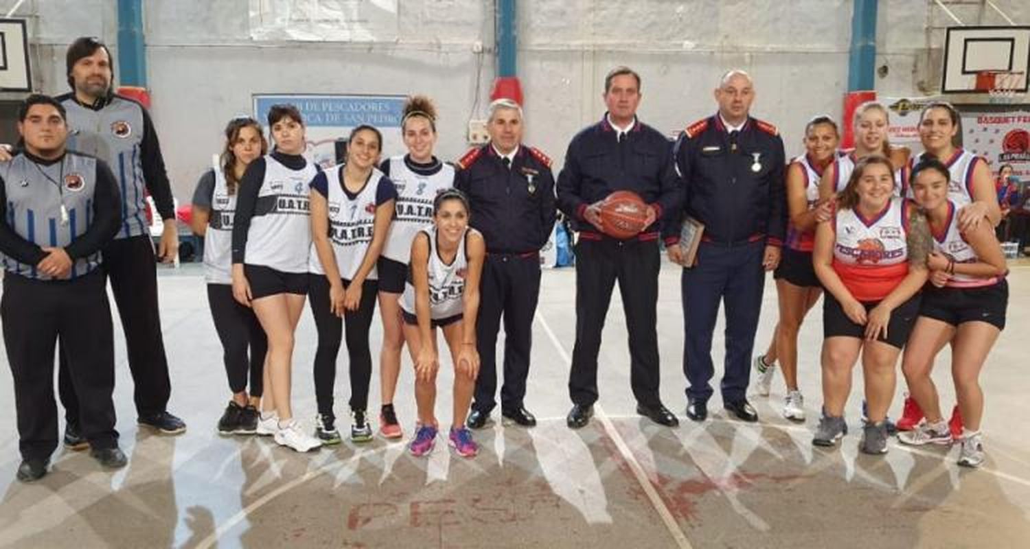 El torneo femenino empezó con triunfo de Pescadores y derrota de Paraná