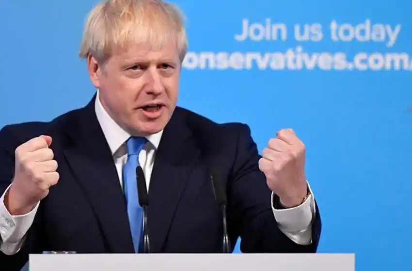 Para un analista internacional, «la situación de Boris Johnson pende de un hilo”