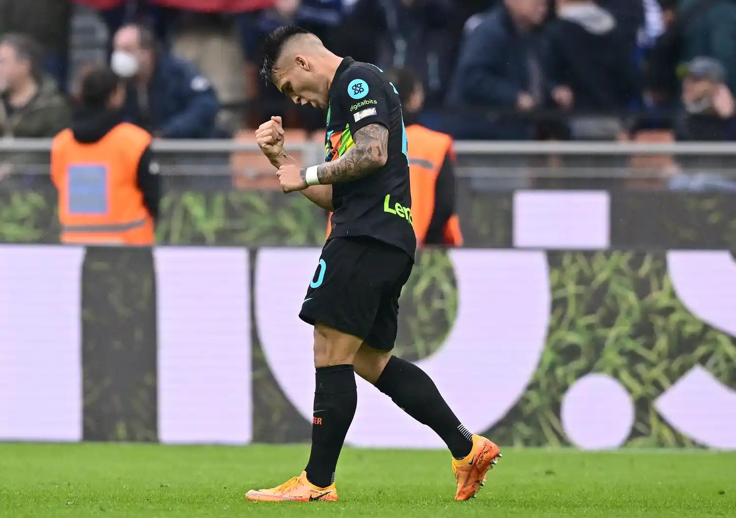 Inter, a la punta con dos de Lautaro Martínez