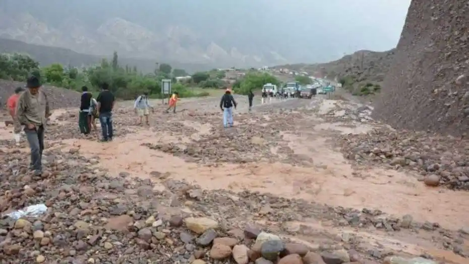 Alud en Jujuy: hay dos muertos y más de mil evacuados