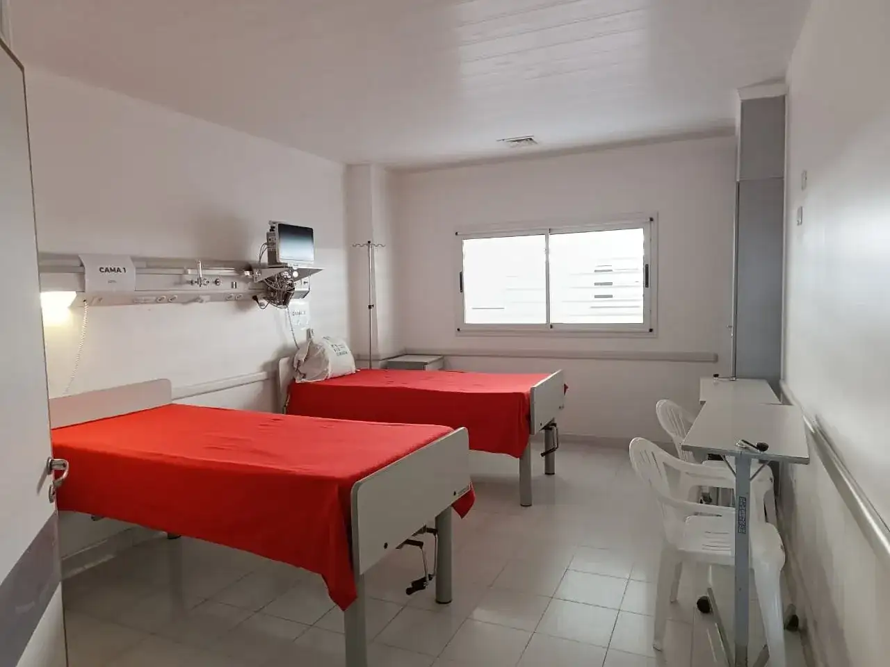 Arreglaron la Sala F en el nuevo edificio del Hospital Centenario