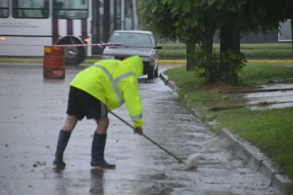 Temporal en la provincia: Clases suspendidas, evacuados y cortes de ruta