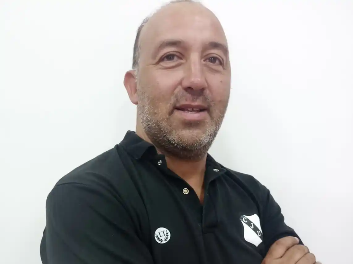Roque Yuvisa será el técnico de Juventud Unida en primera división