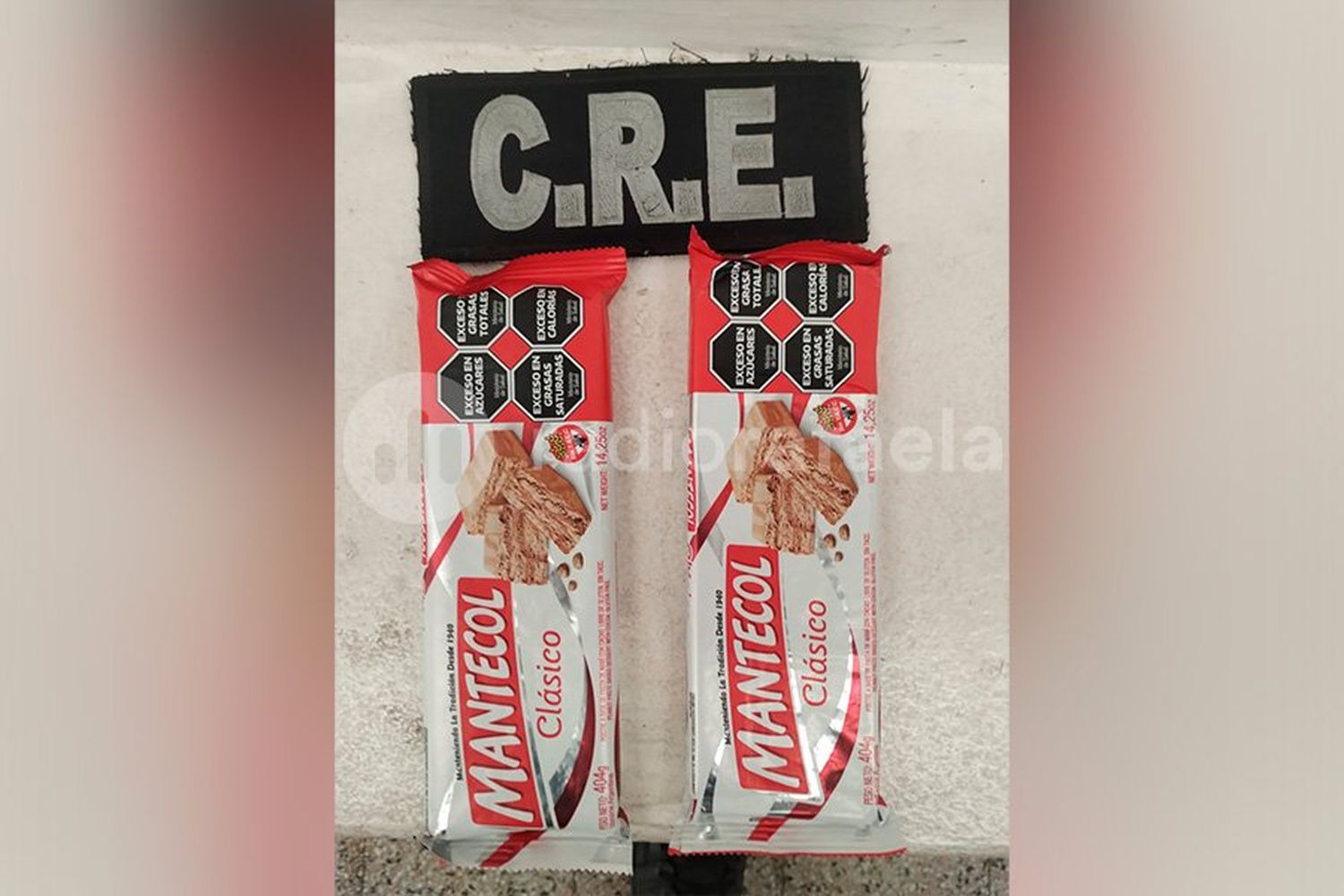 ¿Quería regalarle algo a su novia? Se robó dos mantecoles y fue descubierto en un supermercado de la ciudad