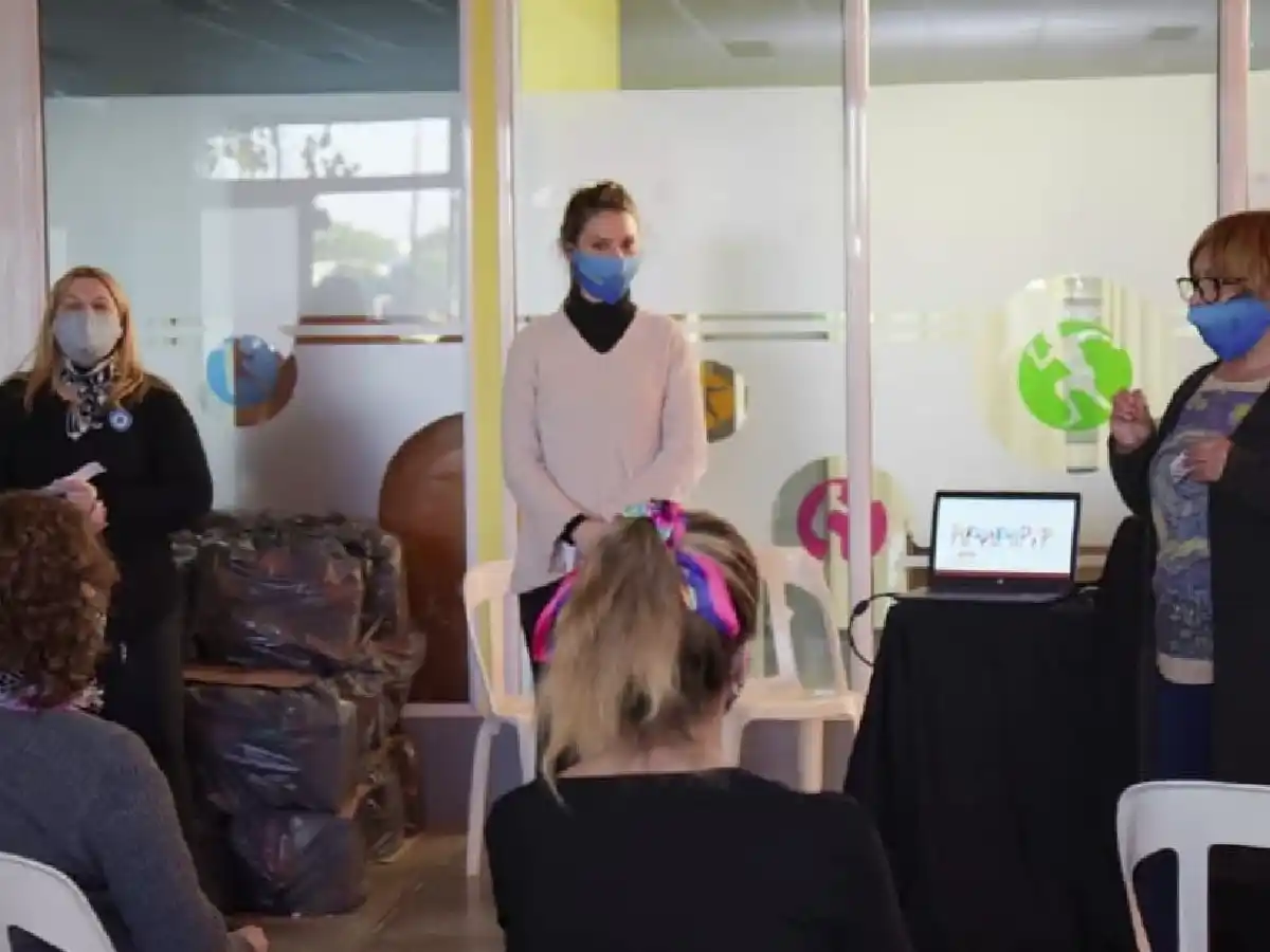 Arroyito trabaja en la creación de una cooperativa textil               