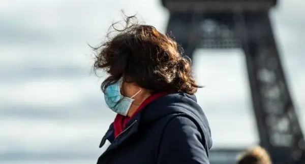 Francia levanta restricciones ante reducción de casos de coronavirus