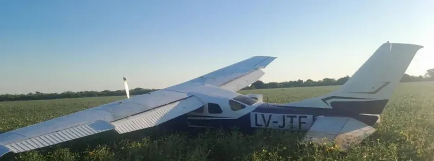 Extraña avioneta en un campo entrerriano: buscan con drones al piloto y sumarán a la brigada canina