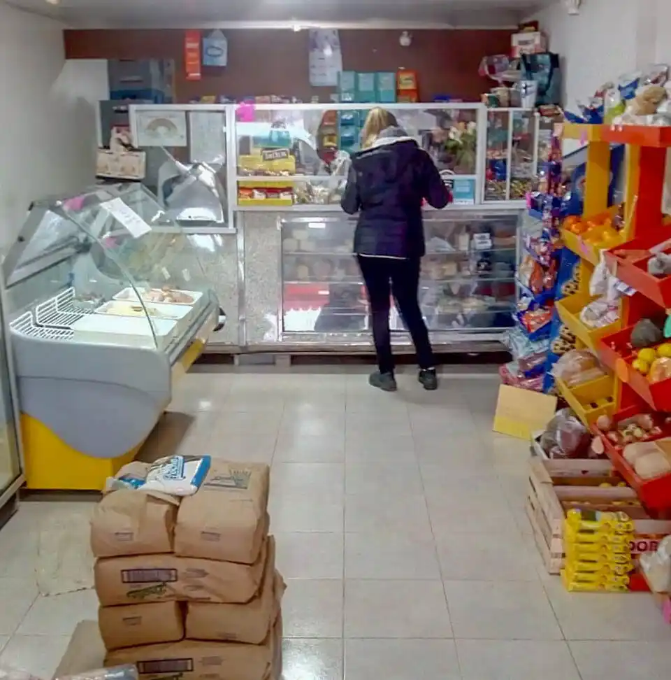 “No hay cierres significativos de locales pero sí retracción de ventas”