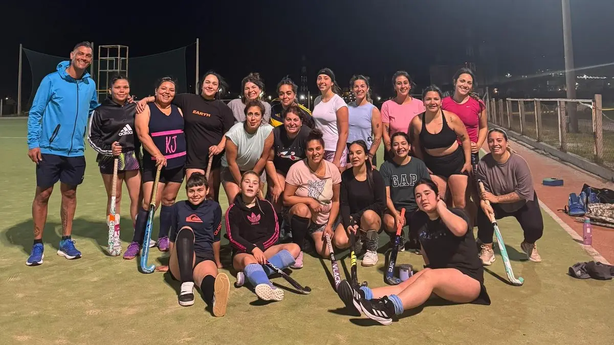 Gustavo Palacio, al frente del hockey del Club Gimnasia y de la organización del encuentro