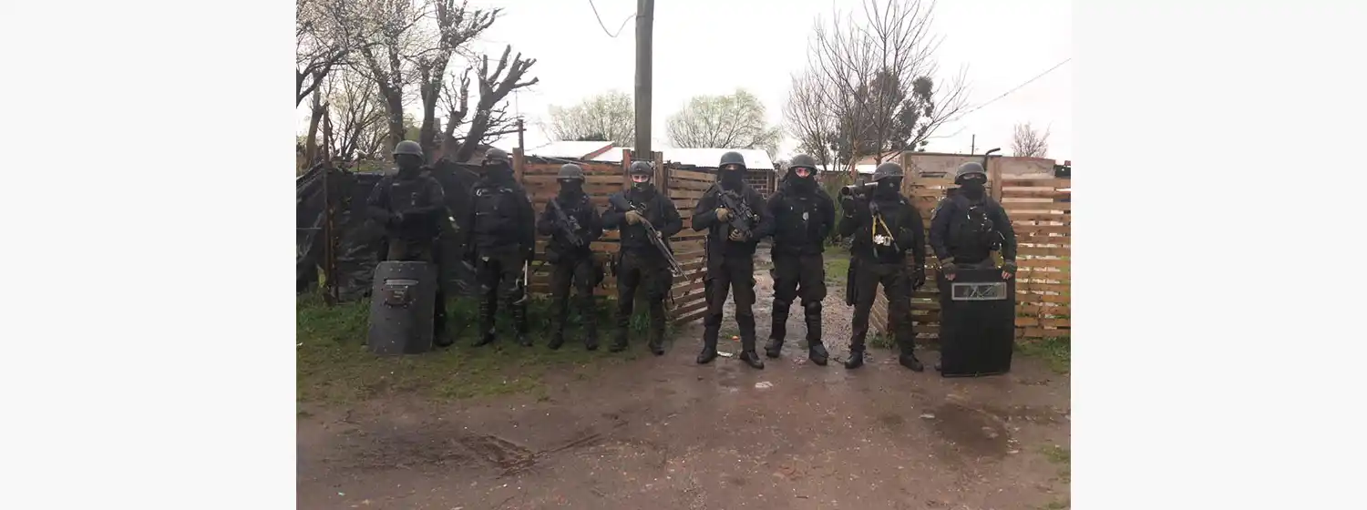 Robó a punta de pistola a un hombre que transitaba por ruta 226: fue detenido