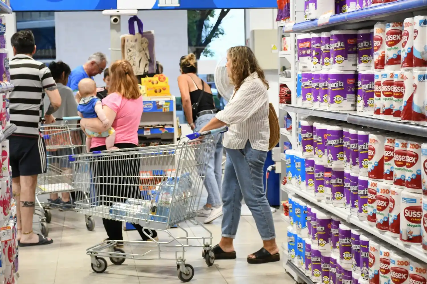 Dos visiones sobre las importaciones liberadas y sus posibles consecuencias