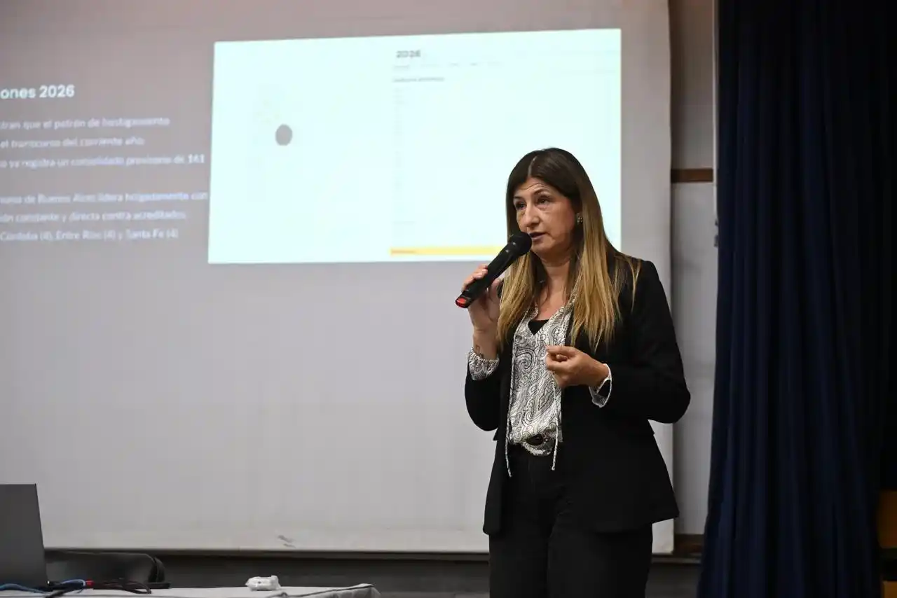 Moreno Román repasó su trayectoria dentro de FOPEA y destacó el valor simbólico de haber sido la primera mujer en ocupar la presidencia de la entidad.
