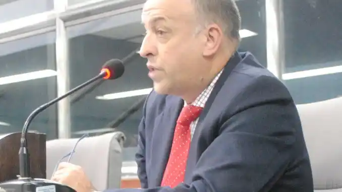 Quilmes: Denuncian amenazas a un concejal del FPV y su esposa