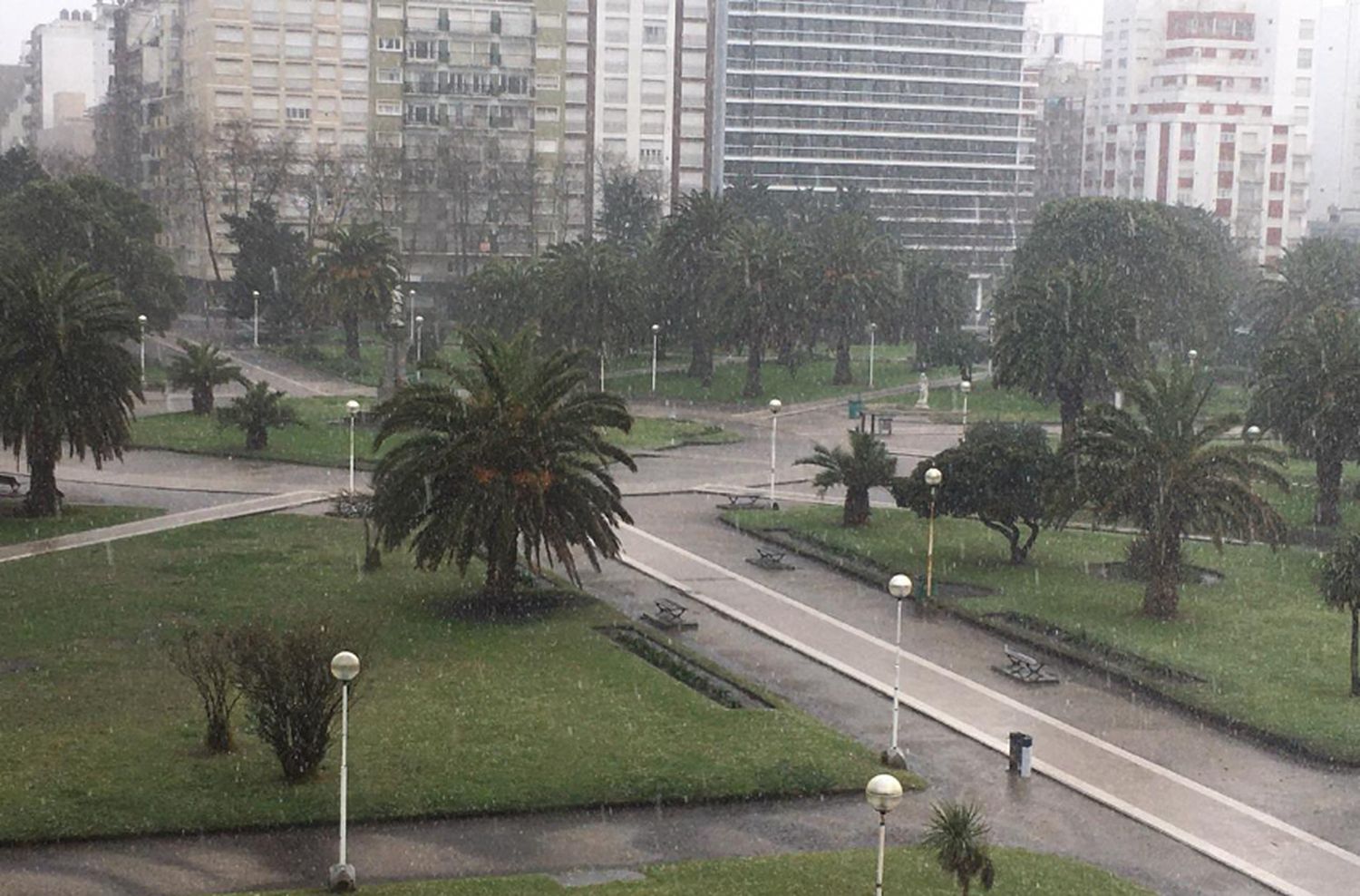 El granizo también se hizo sentir en Mar del Plata