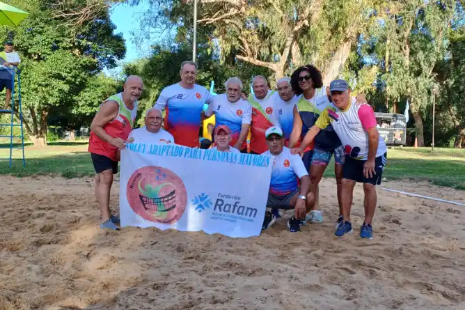 Encuentro de Newcom en el Parque del V Centenario.