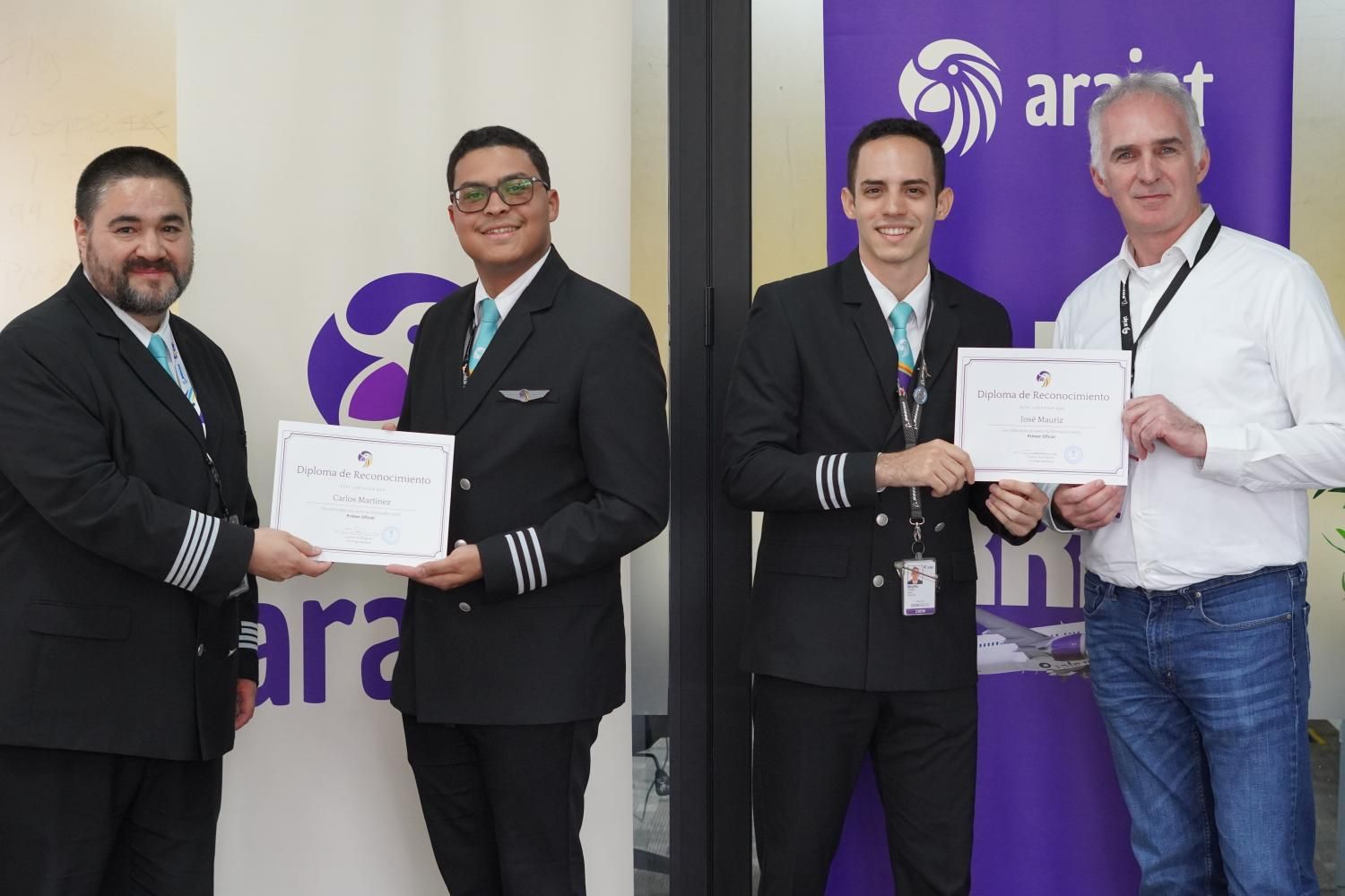 Arajet suma nuevos pilotos dominicanos formados en alianza con Boeing