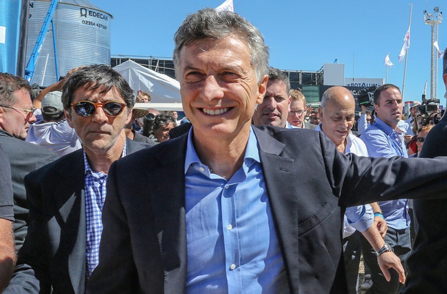 Macri se mostrará con empleados que están de servicio en el Día del Trabajador