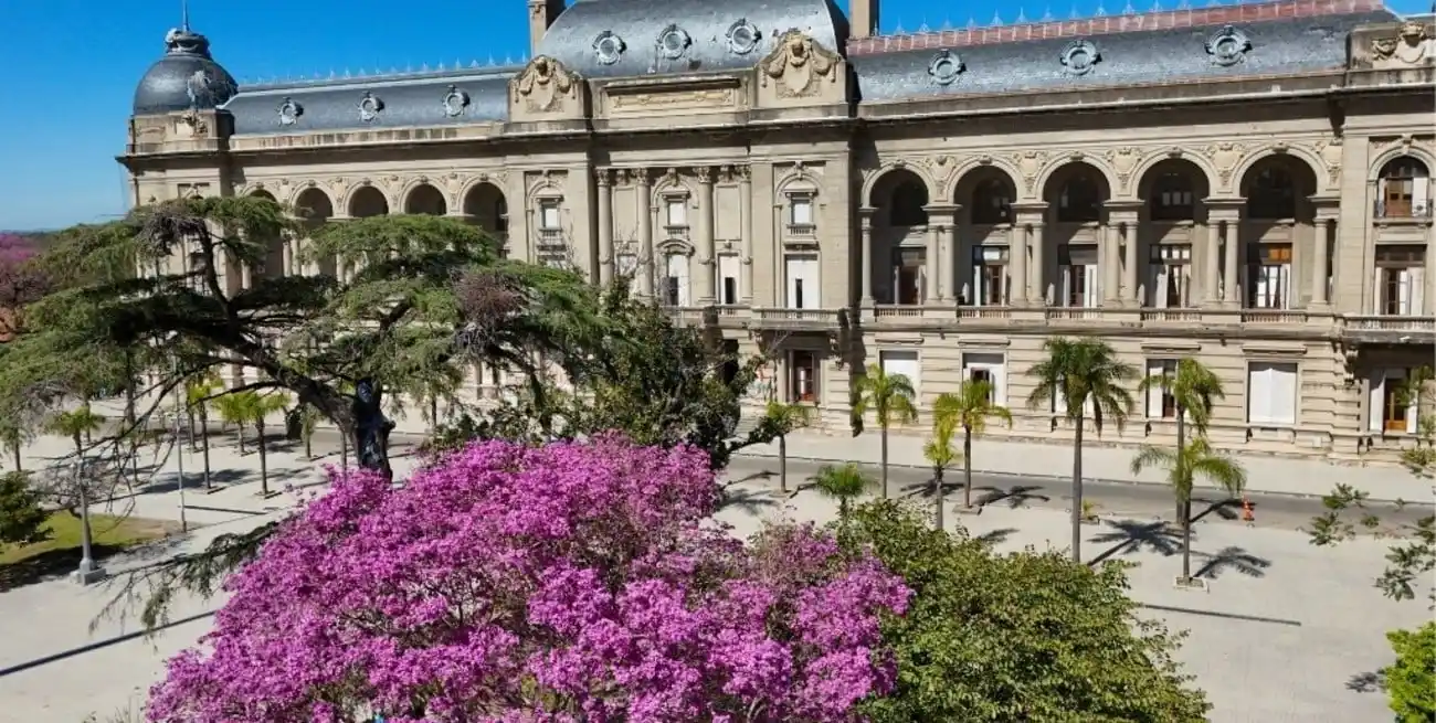 El Ejecutivo provincial promulgó cinco de las siete leyes sancionadas la semana pasada. Foto: Fernando Nicola