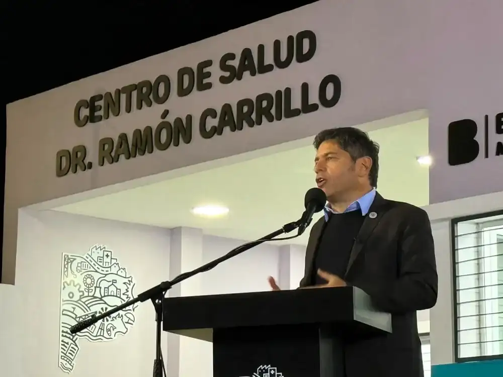 Axel Kicillof en la inauguración del Centro de Salud Ramón Carrillo en Bolívar.