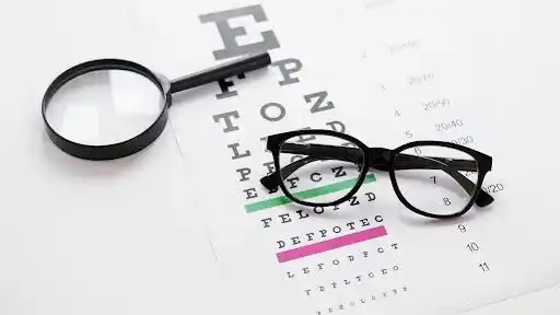 Alerta municipal: advierten sobre servicio de óptica no habilitado