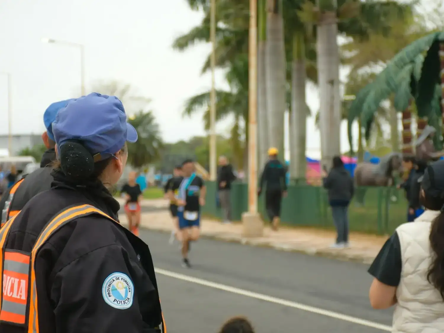 La Policía acompaña el desarrollo de la Ultra Maratón 2026