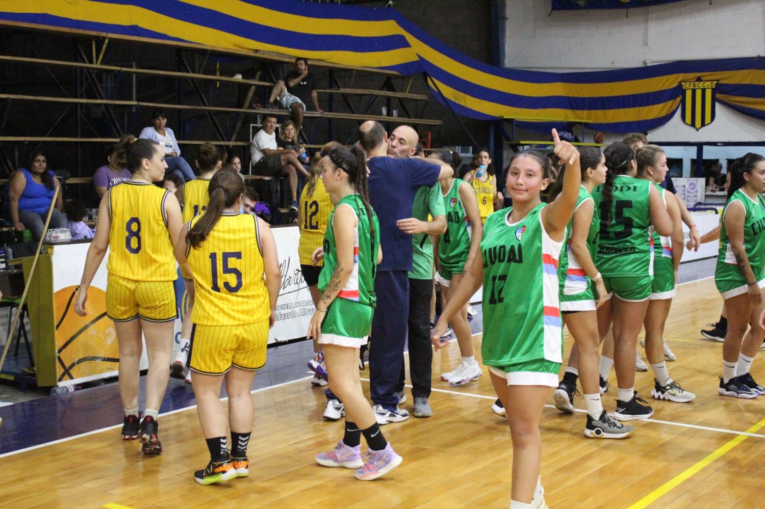 Basquet Femenino - 17