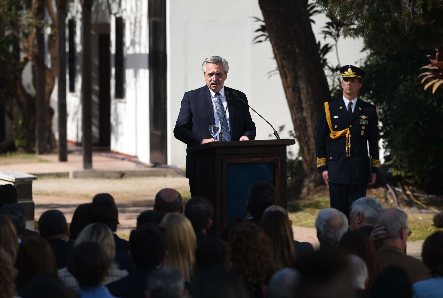 "Con Cristina no tenemos diferencias sustanciales", dijo Alberto Fernández y llamó a ser "cuidadosos en los discursos"