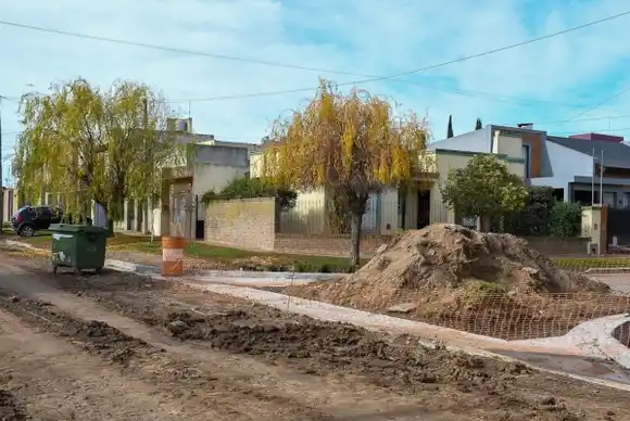 Avanza la construcción del conducto pluvial en el barrio Escribano