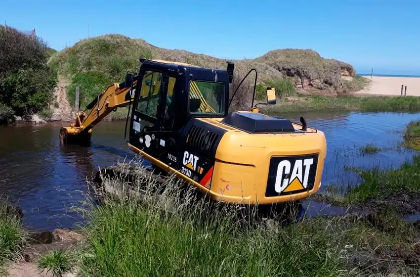 Luna Roja: denuncian obras prohibidas sobre el arroyo