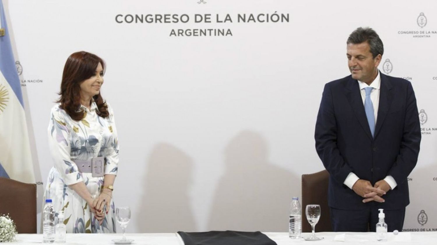 Tras los cuestionamientos, Cristina y Massa salieron a aclarar que el aumento del 69% al personal del Congreso no incluye a los legisladores