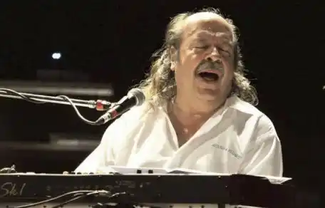 Operaron con éxito a Litto Nebbia