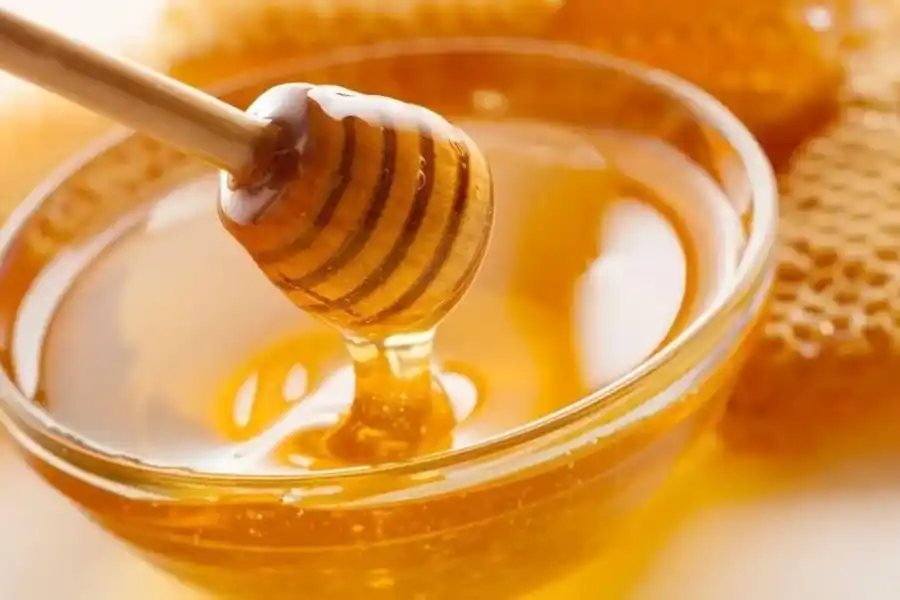 La ANMAT prohibió una miel, un café y otros alimentos por considerarlos ilegales